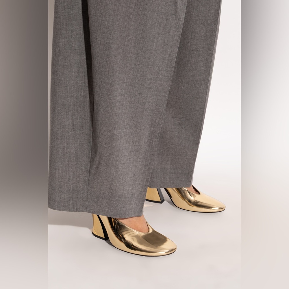 Givenchy Sculpted heeled mules in mirror effect leather - Picture 8 of 17